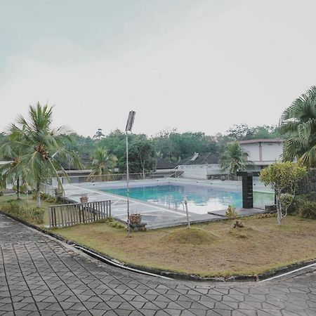 Reddoorz Premium @ Jalan Pal 10 Jambi Hotel Buitenkant foto